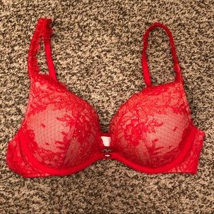 Red Lace Push Up